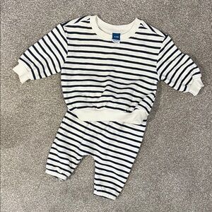 Old Navy Striped Pullover Top and Pants Set